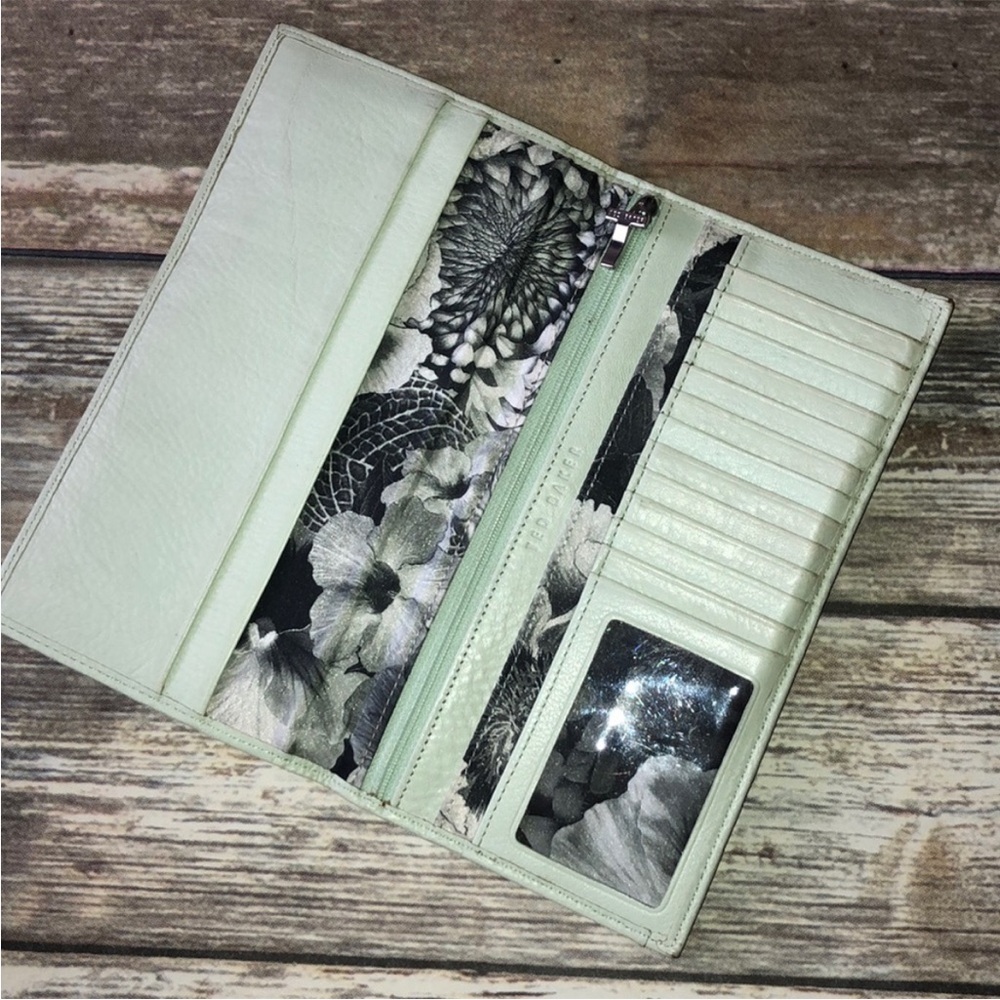 Ted Baker Mint Green Leather Travel Wallet - Picture 3 of 6